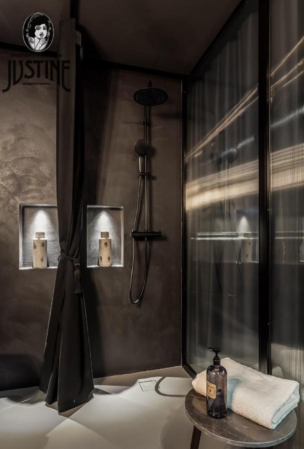 Suite Shibari By Justine Apartments Sobria Elegante Y Pecaminosa Apartamento Turistico En Madrid Rio Extérieur photo