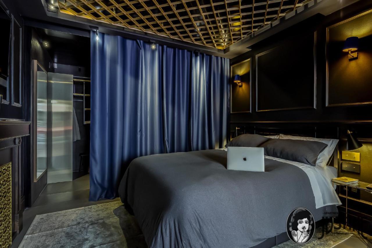 Suite Shibari By Justine Apartments Sobria Elegante Y Pecaminosa Apartamento Turistico En Madrid Rio Extérieur photo